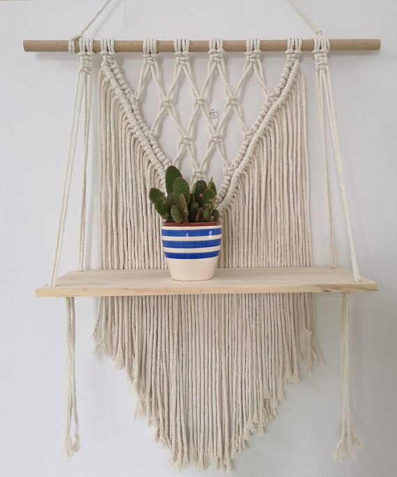 Macrame plant hanger